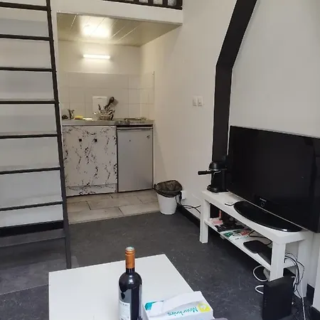 Petit Studio Idealement Place! * Bordeaux