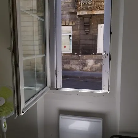 Appartement Petit Studio Idéalement Placé!
