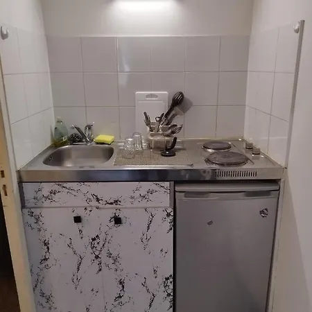 Petit Studio Idéalement Placé! Bordeaux